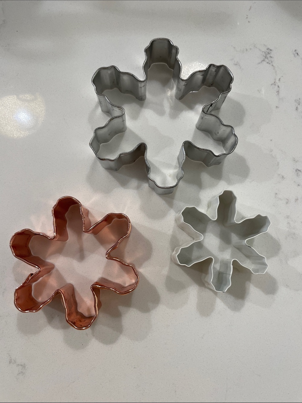Set of 3 Snowflake Cookie Cutters - Silver & Rose Gold